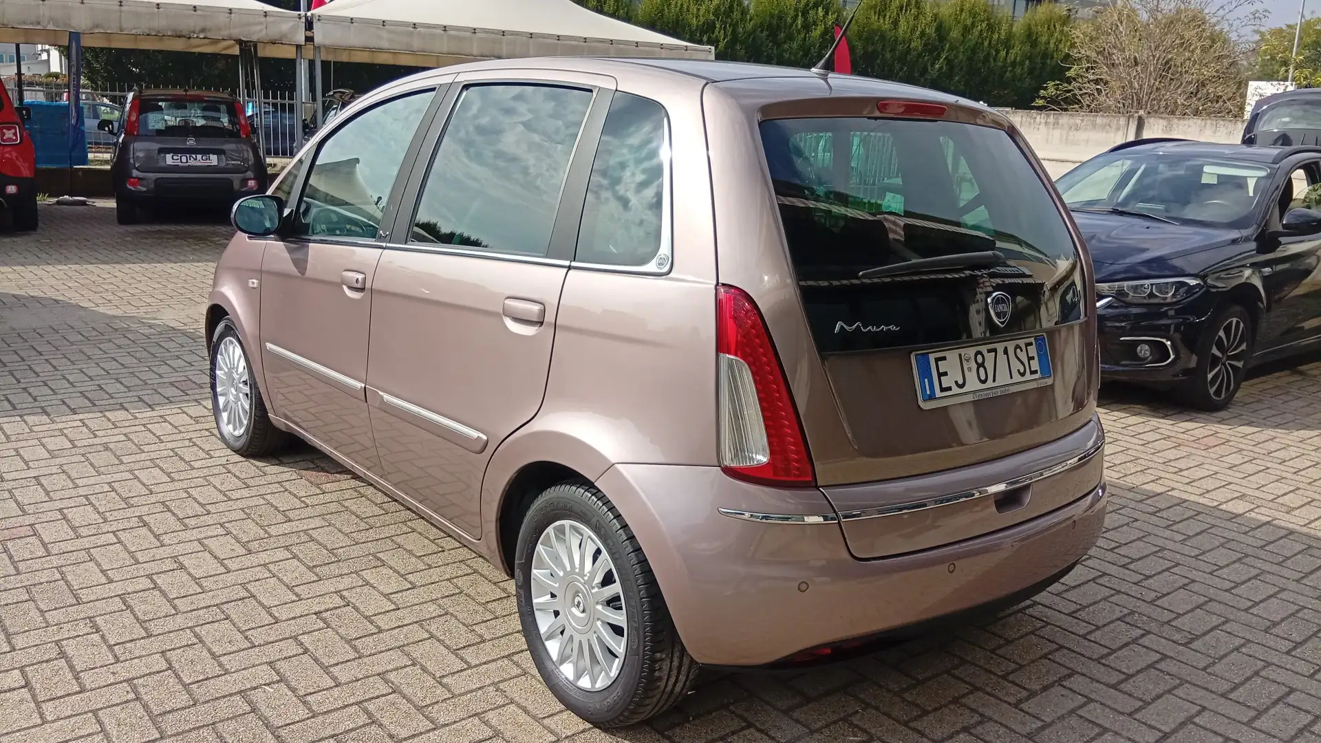 Lancia MUSA Musa II 1.3 mjt Platinum 95 CV DPF Gris - 2