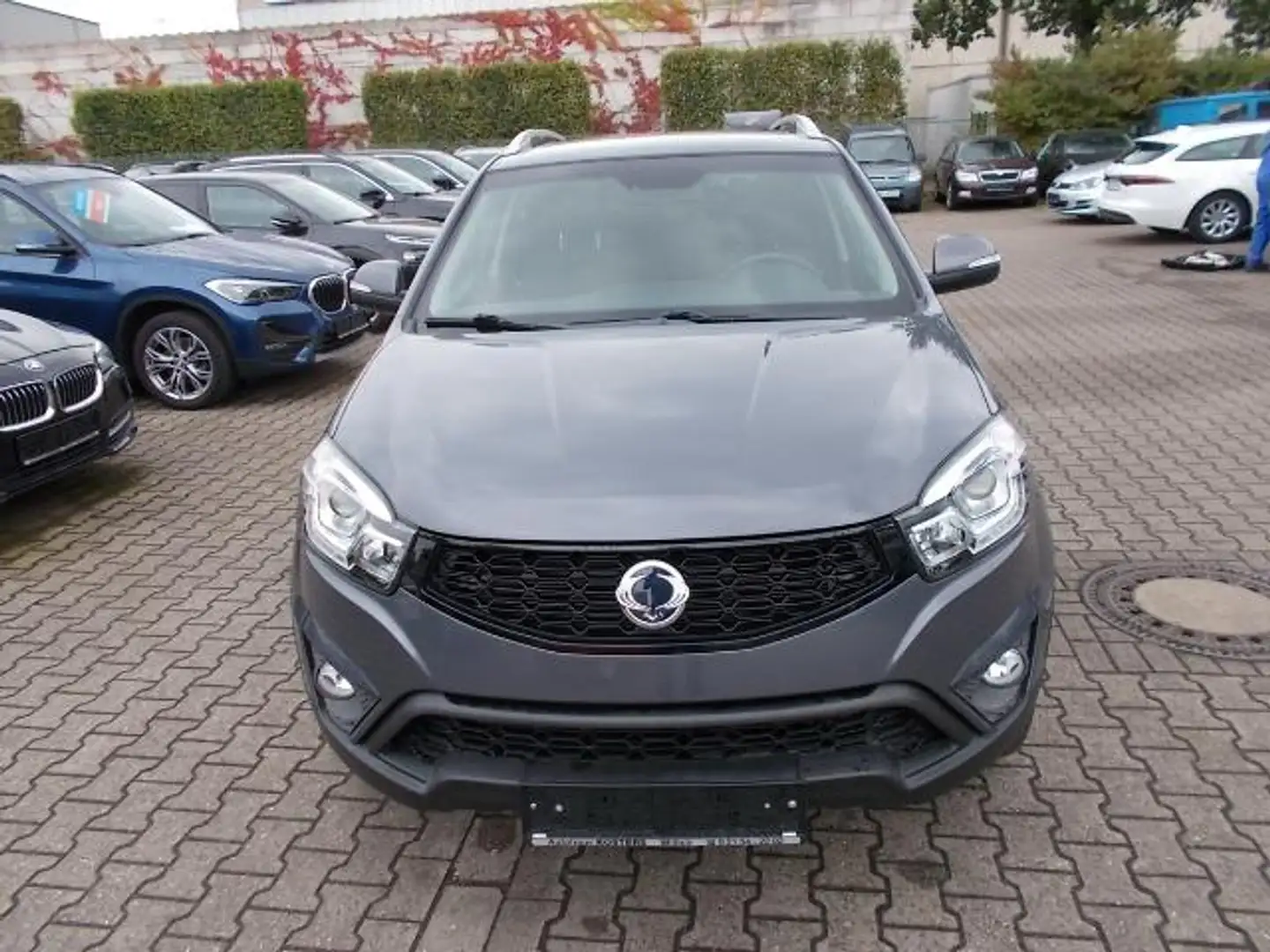 SsangYong Korando Quarz, Navi, Kamera, Allwetter, SHZ Grau - 2