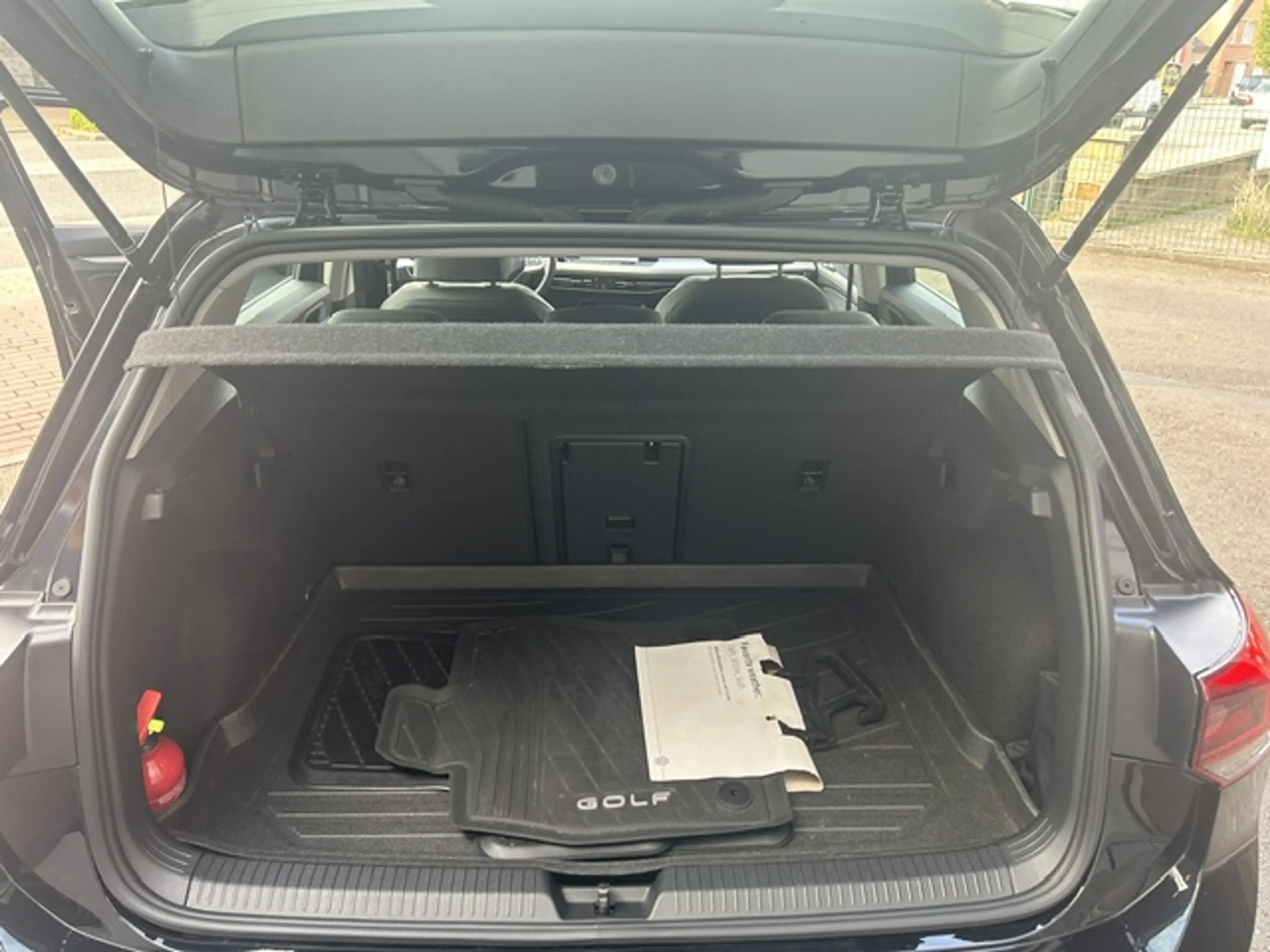 Volkswagen Golf Golf 2.0 SCR TDi Life Business DSG - Très belle! Garantie — photo 15