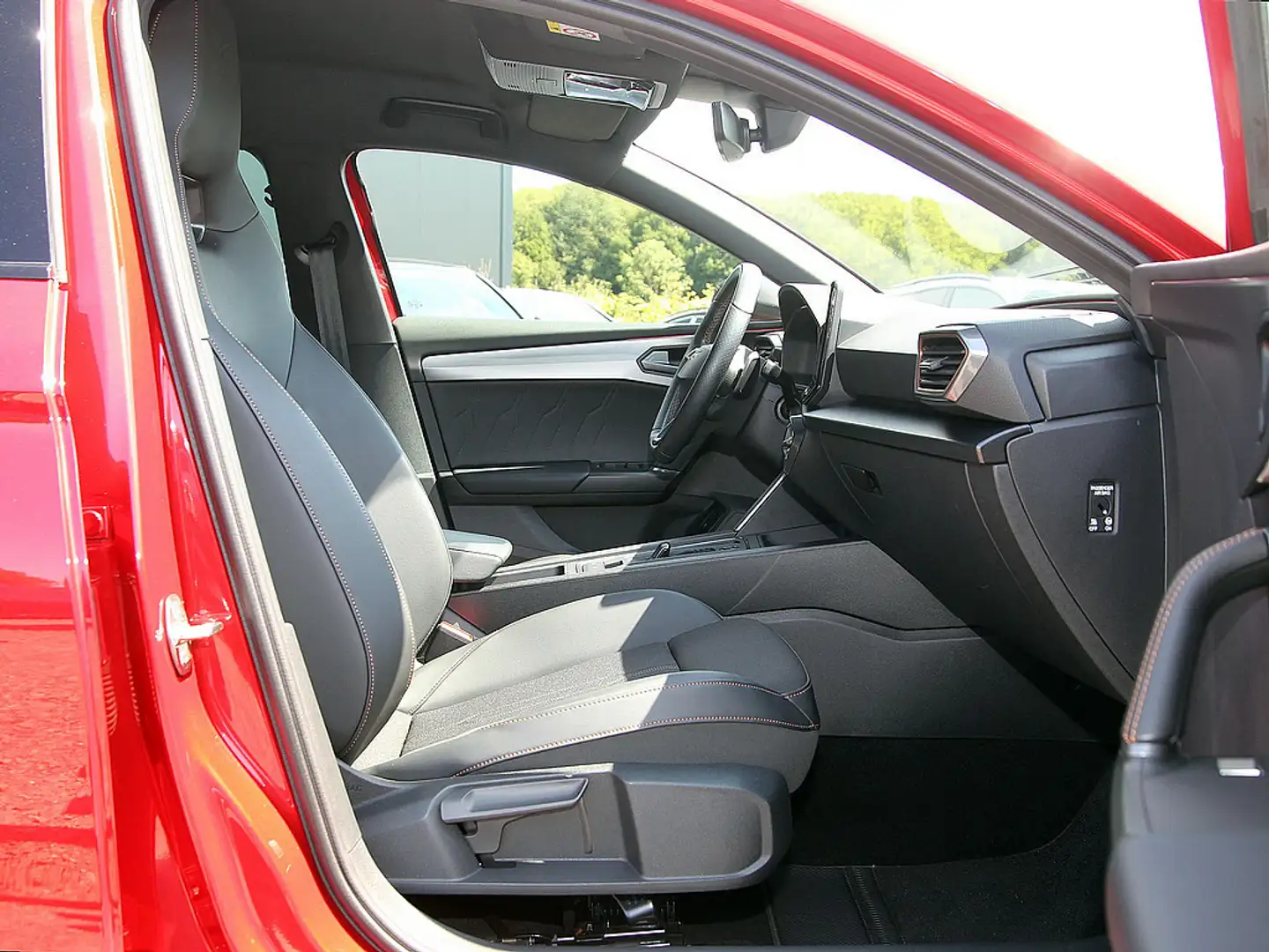 CUPRA Leon Sp 1.4 TSI VZ e-Hybrid NAVI AHK KAM LED Rot - 2