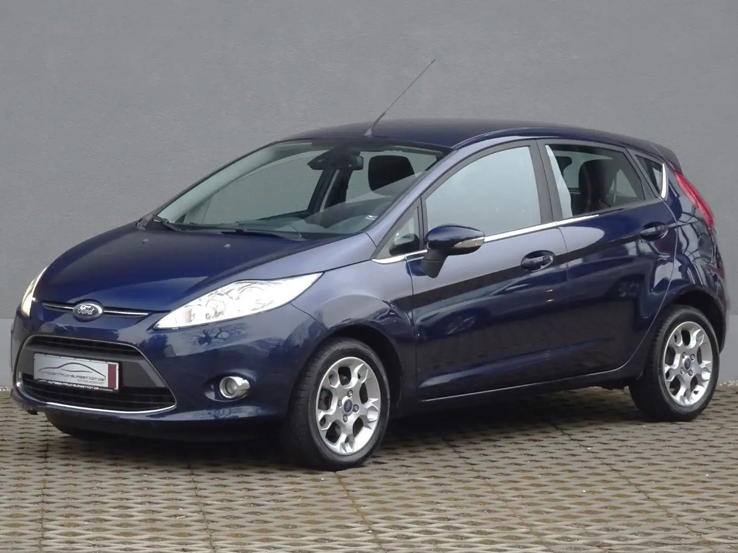 Ford Fiesta Titanium Automatik *Sitzhzg, Notbremsass* Blau - 1