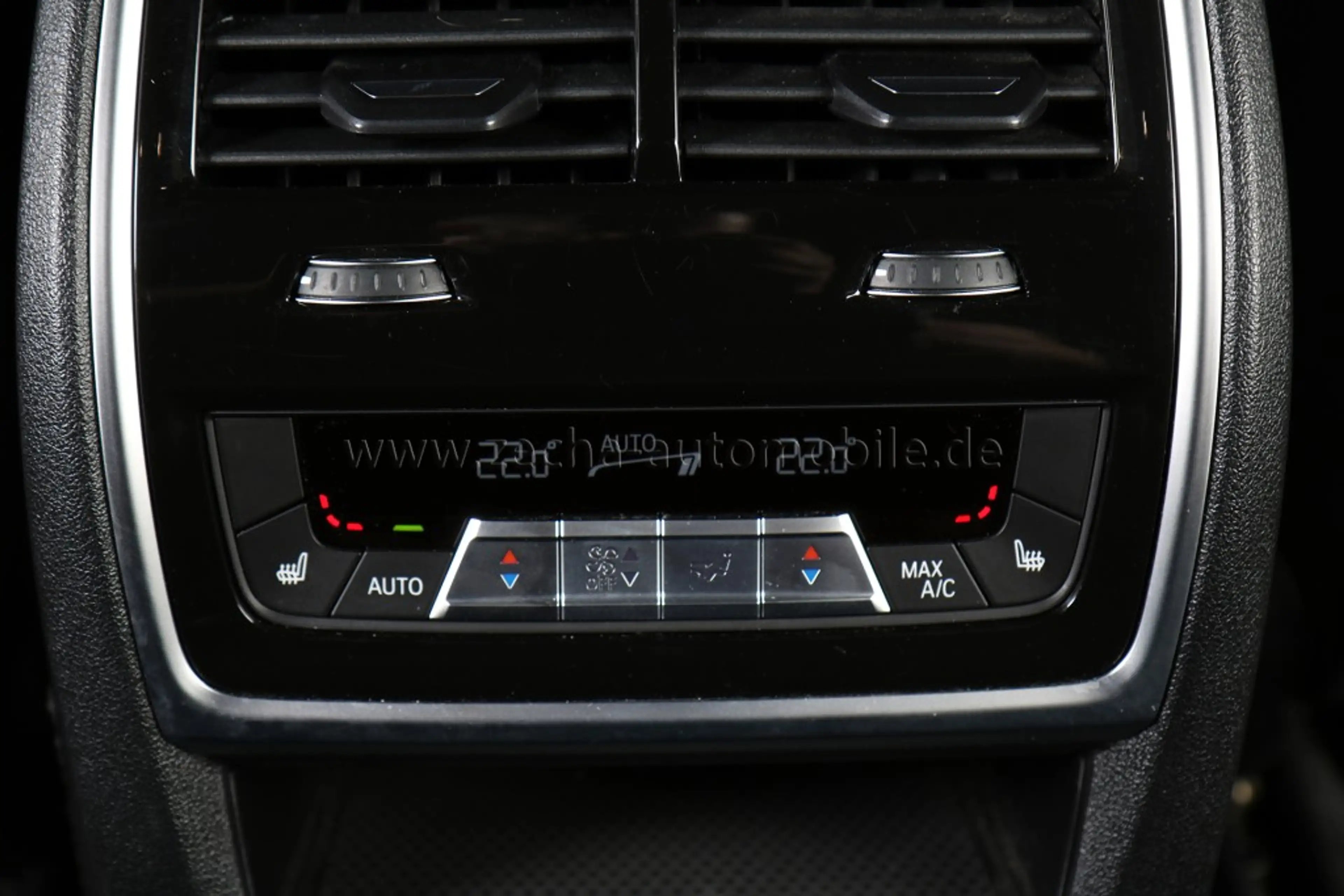 BMW X5 xDr.40d M-Sportp.AHK.Panod.Sitzbel.DrivProf.Park+ — photo 24