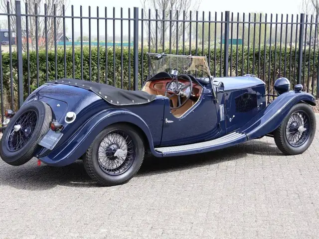 Oldtimer Riley view 11