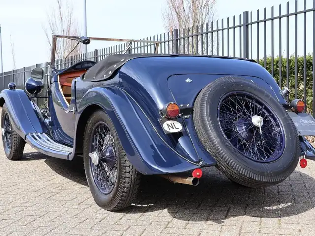 Oldtimer Riley view 8