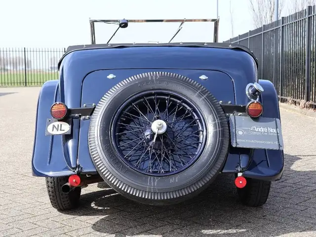 Oldtimer Riley view 10