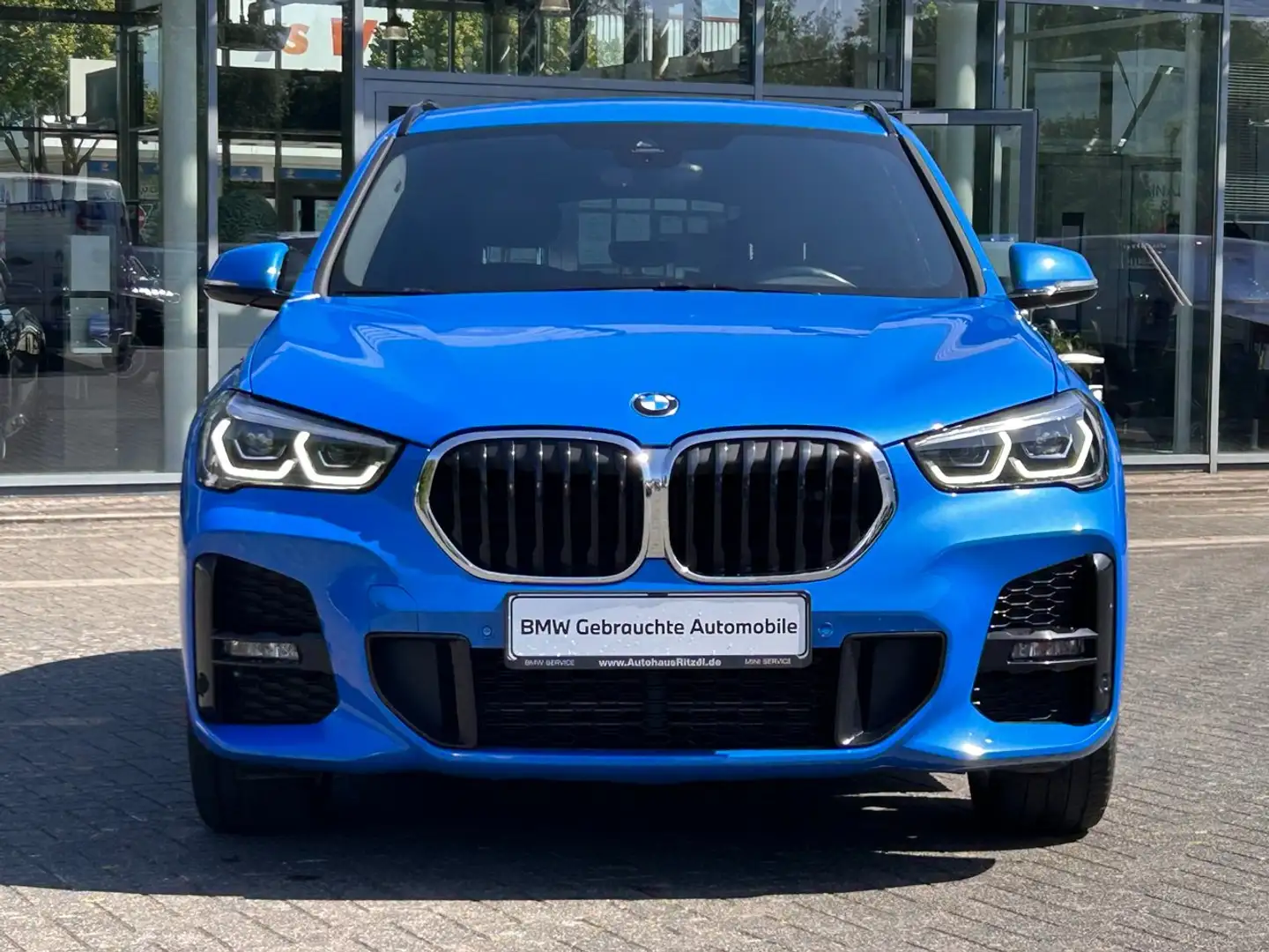 BMW X1 sDrive18i M Sport / Parkassistent / LED / DAB Blau - 2