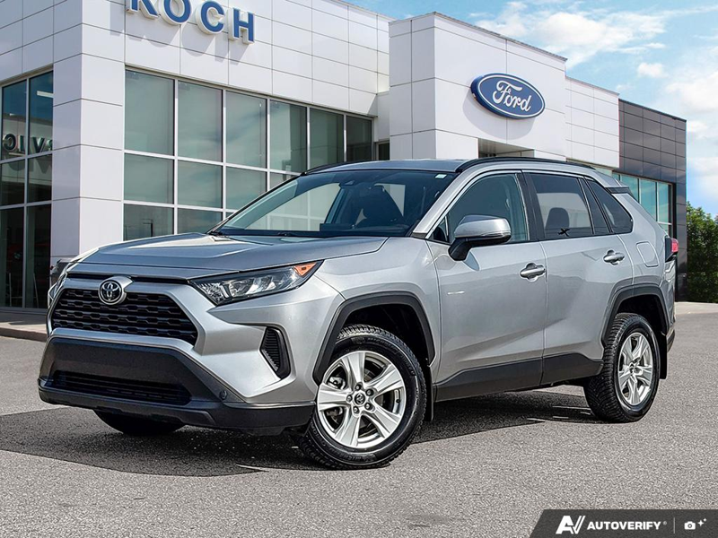 2019 Toyota RAV4 AWD LE - Heated Seats,  Apple CarPlay,  Blind Spot
