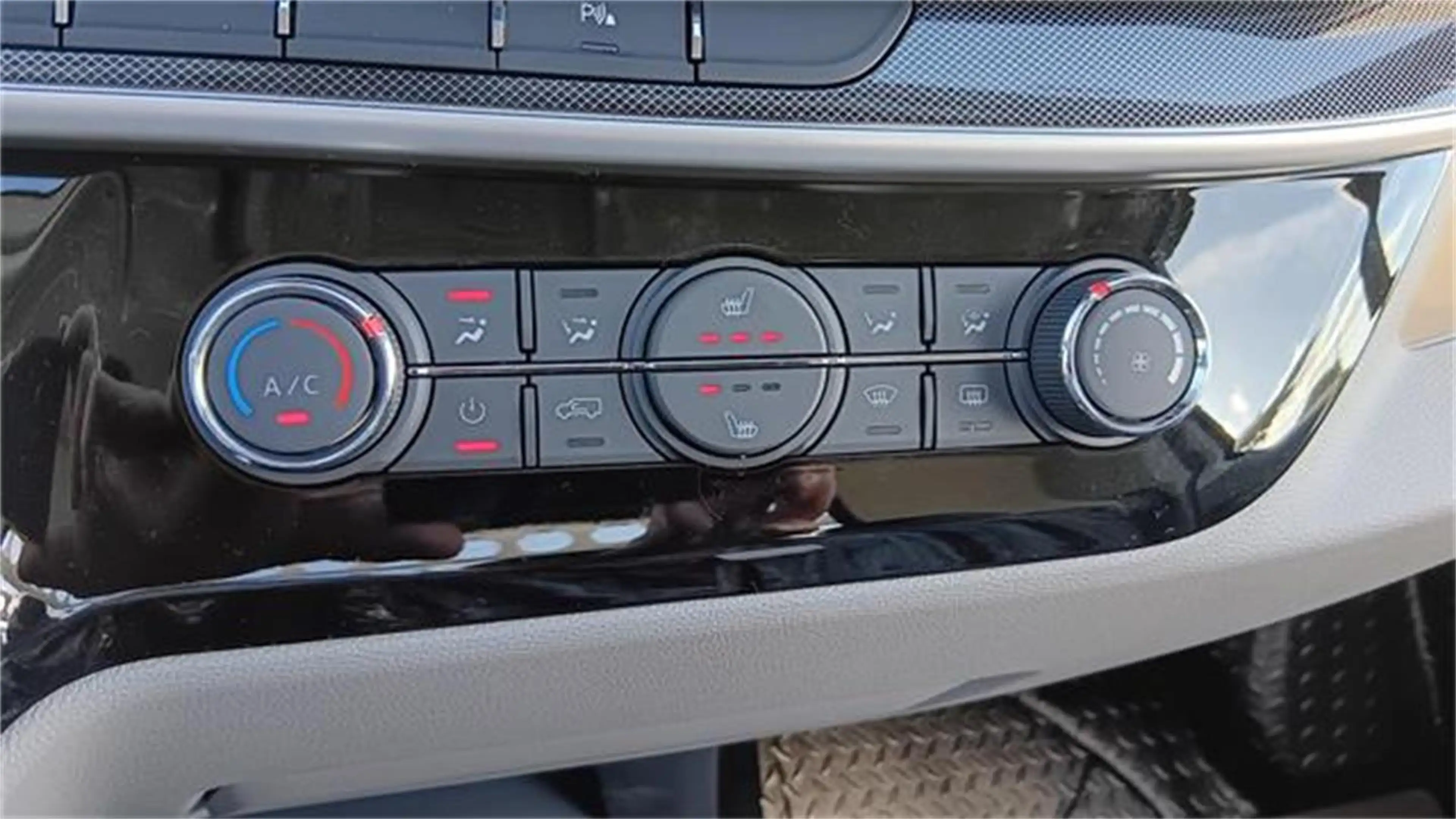Maxus eDeliver 9 Edeliver 9 Fahrgestell 65kWh L3 mit Pritschenaufba — photo 11