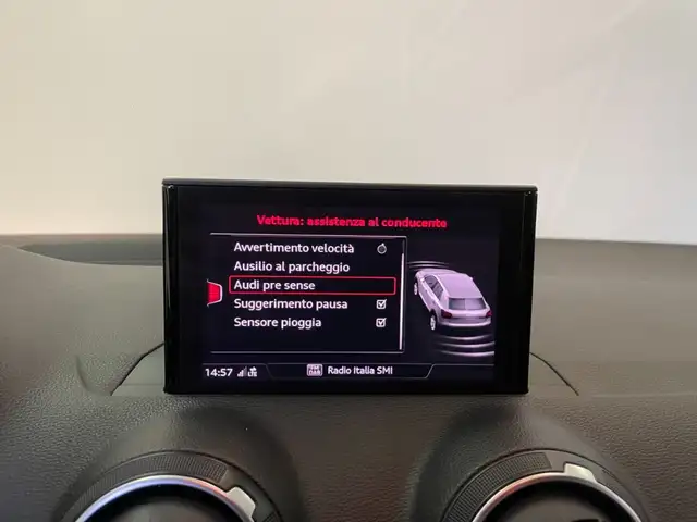 Audi Q2 view 14