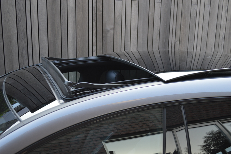 Mercedes-Benz CLA 250 Shooting Brake e AMG Multibeam Panorama Memory Bur — photo 5