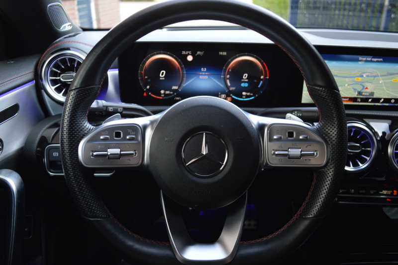 Mercedes-Benz CLA 250 Shooting Brake e AMG Multibeam Panorama Memory Bur — photo 16