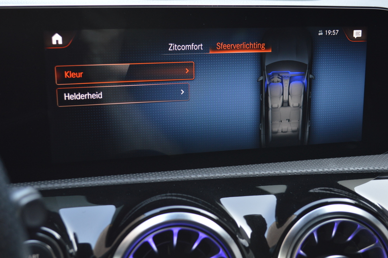 Mercedes-Benz CLA 250 Shooting Brake e AMG Multibeam Panorama Memory Bur — photo 22