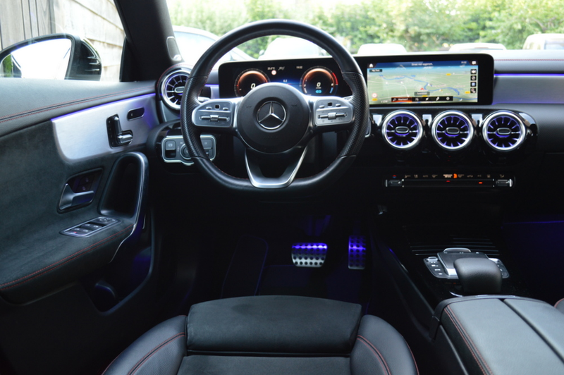 Mercedes-Benz CLA 250 Shooting Brake e AMG Multibeam Panorama Memory Bur — photo 4