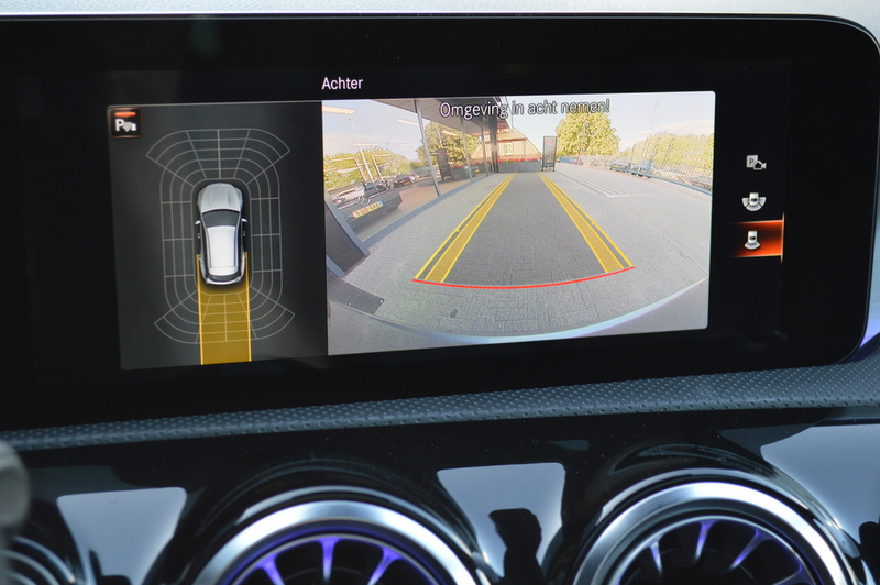 Mercedes-Benz CLA 250 Shooting Brake e AMG Multibeam Panorama Memory Bur — photo 28