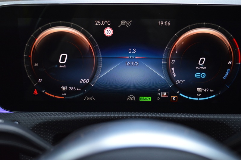 Mercedes-Benz CLA 250 Shooting Brake e AMG Multibeam Panorama Memory Bur — photo 18