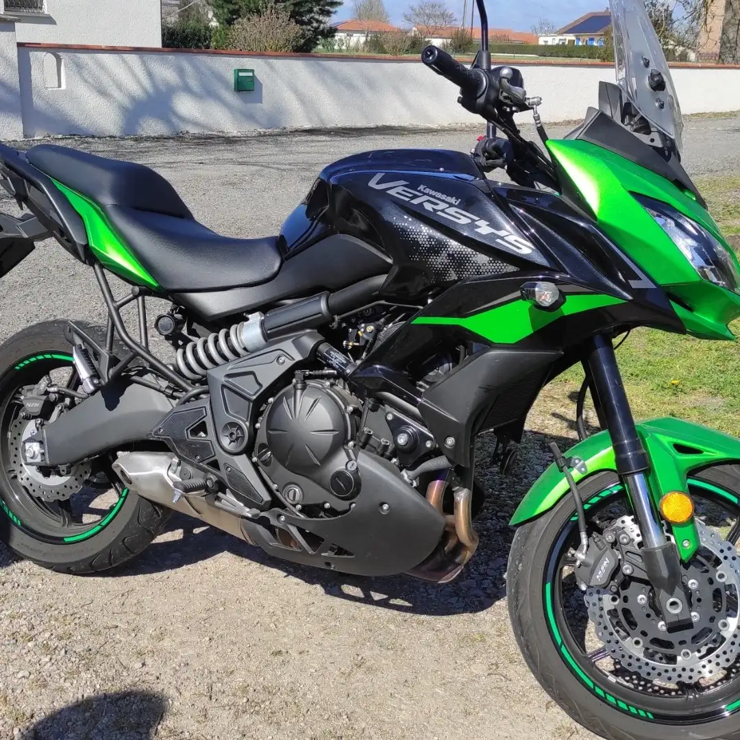 Kawasaki Versys 650 Зелений - 1