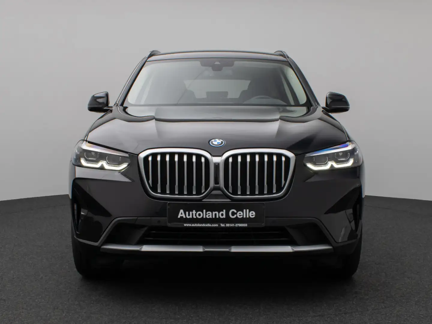 BMW X3 xD30e Kamera HUD DAB HiFi AHK Sport 19Zoll Schwarz - 2