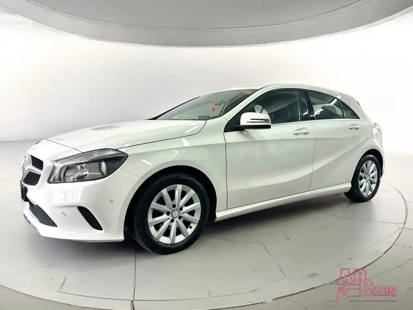 Mercedes-Benz A 180 A 180 d Automatic Sport Blanc - 1