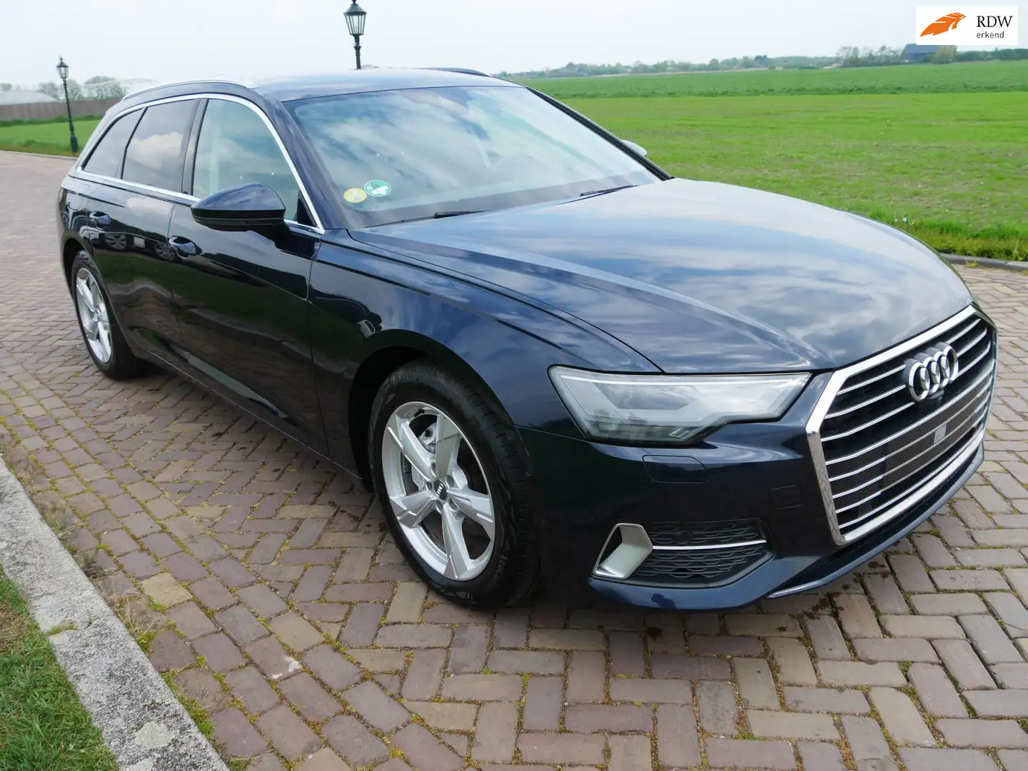 Audi A6 Avant 35 TDI Business Ed Sport S-Tronic LEATHER DI Blauw - 1