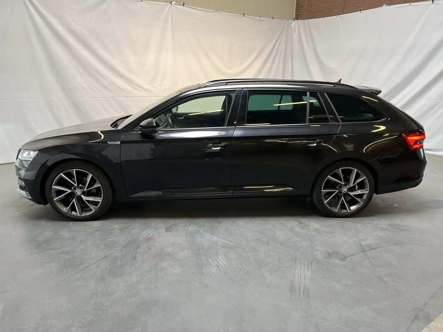 Skoda Superb Combi 1.4 TSI iV Sportline Business / AUTOMAAT/ PA Zwart - 2