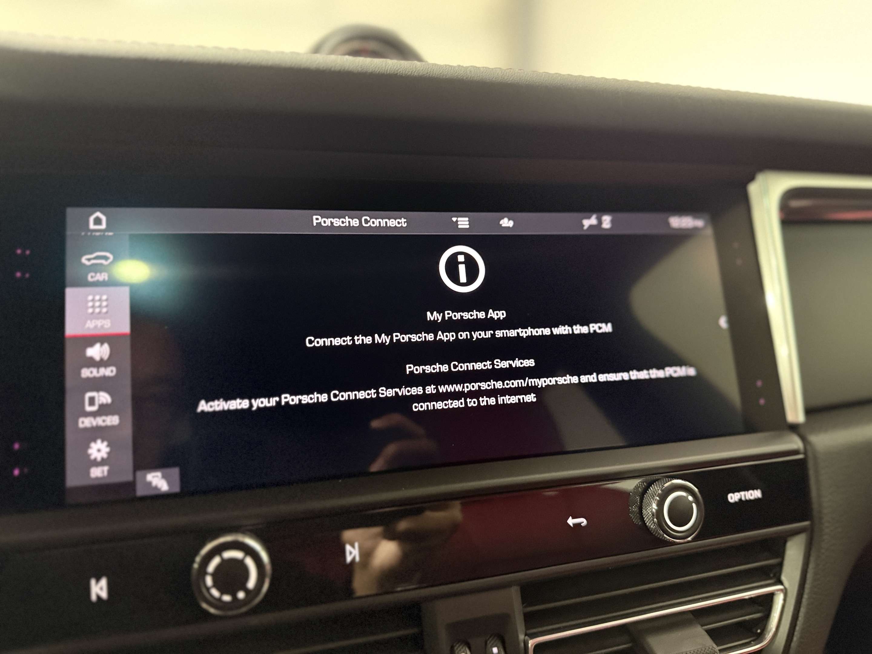 2022 Porsche Macan Base thumb 26