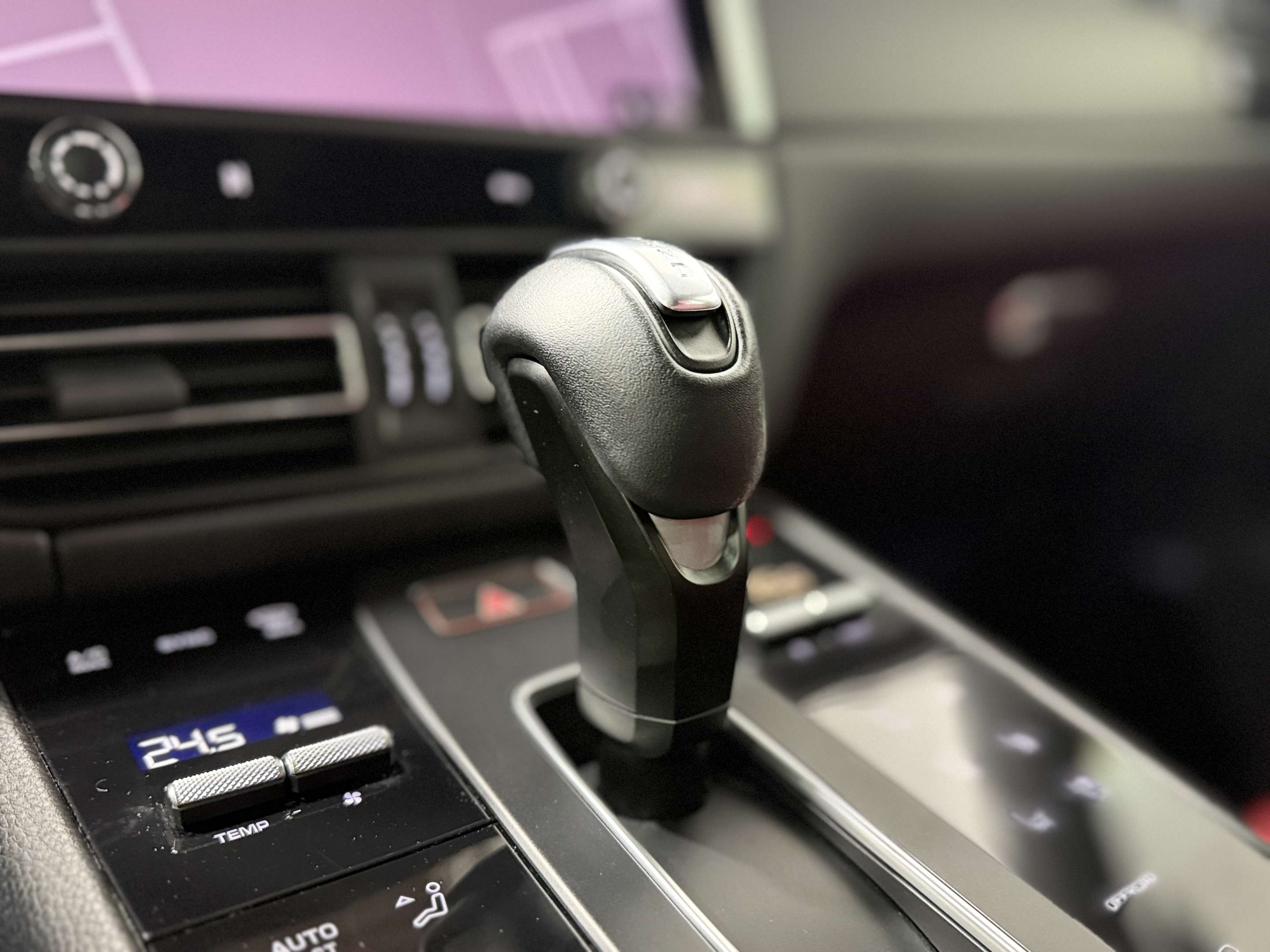 2022 Porsche Macan Base thumb 29