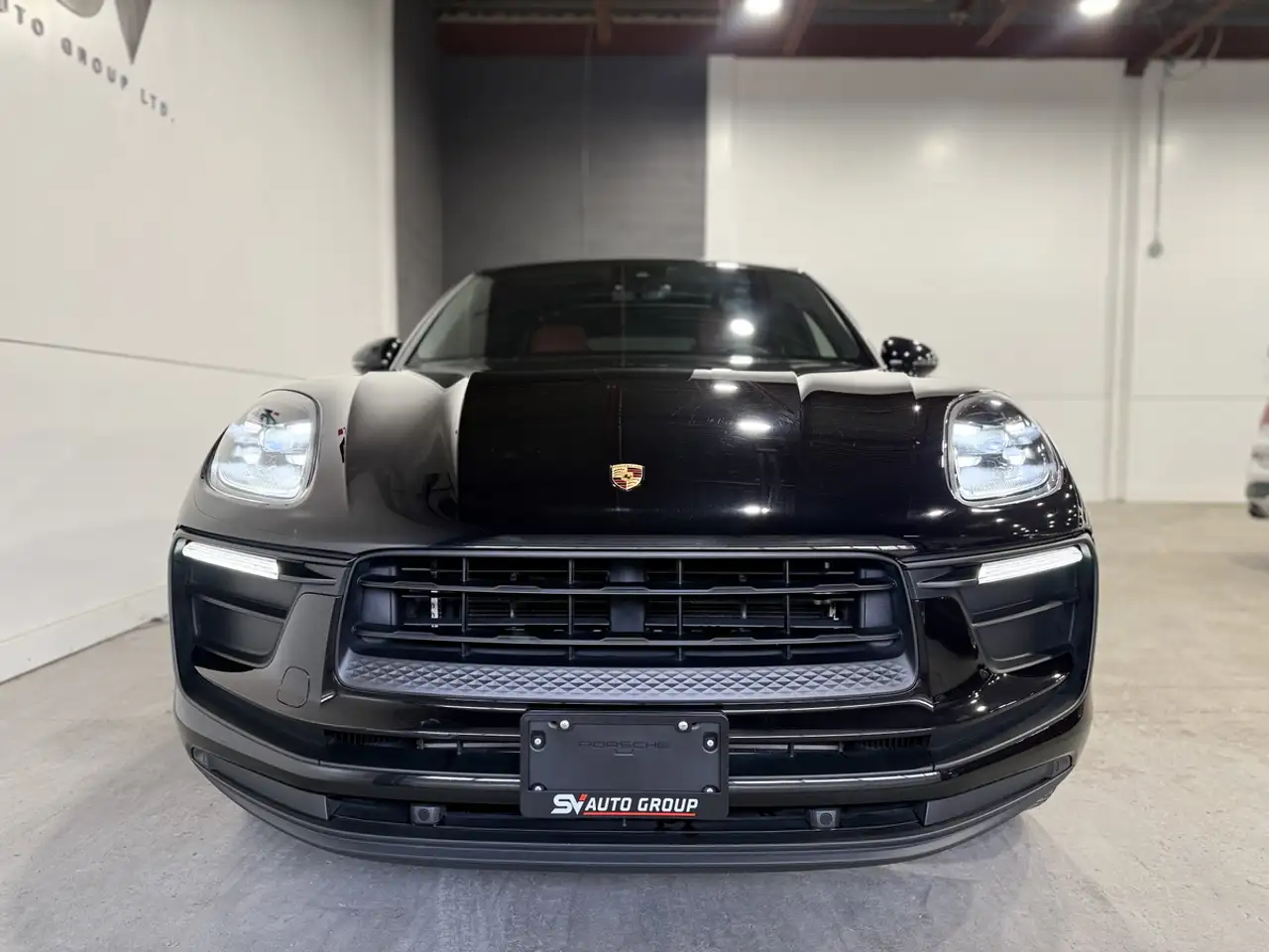 Porsche Macan photo Porsche Macan