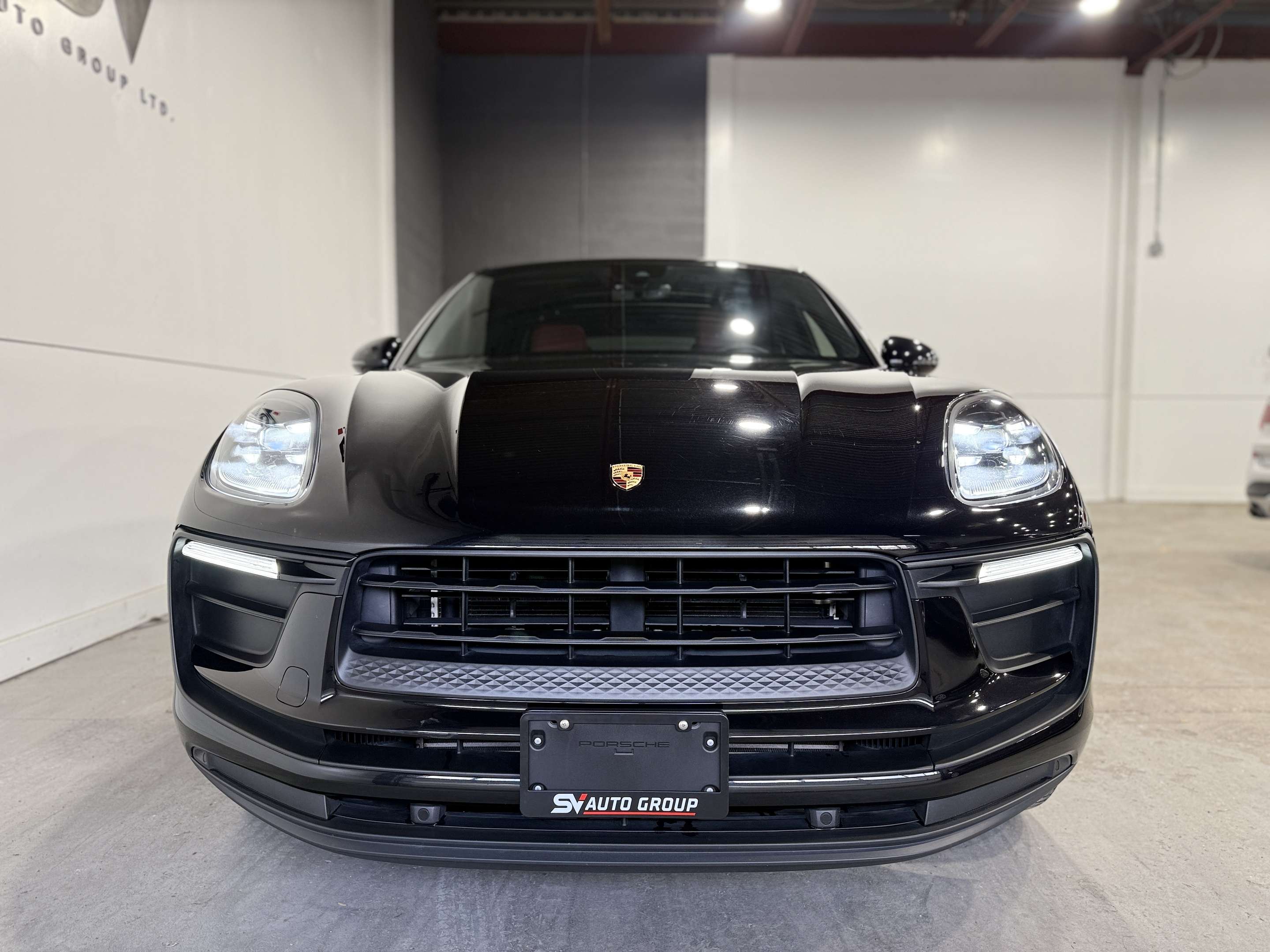2022 Porsche Macan Base thumb 10
