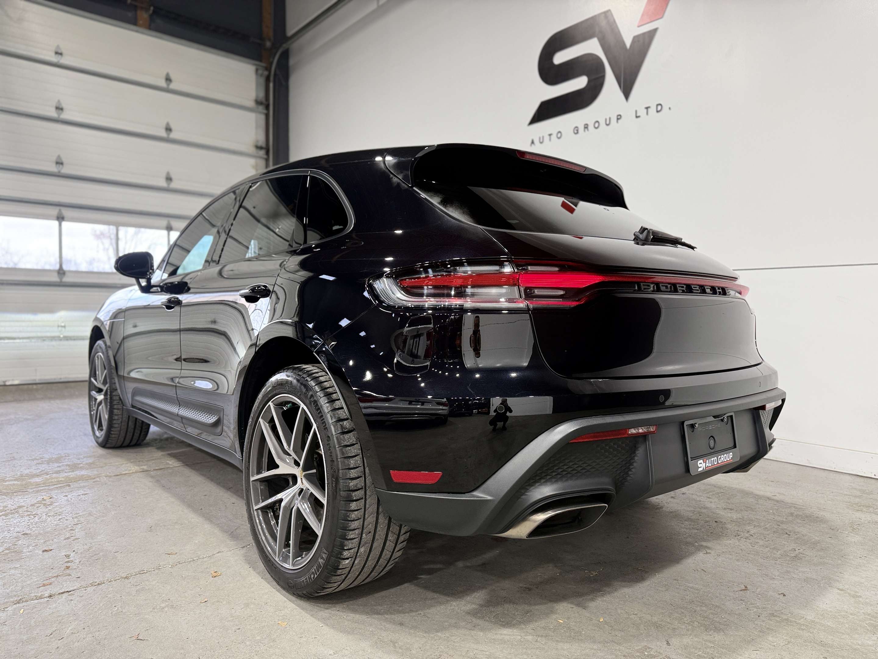 2022 Porsche Macan Base alt 3