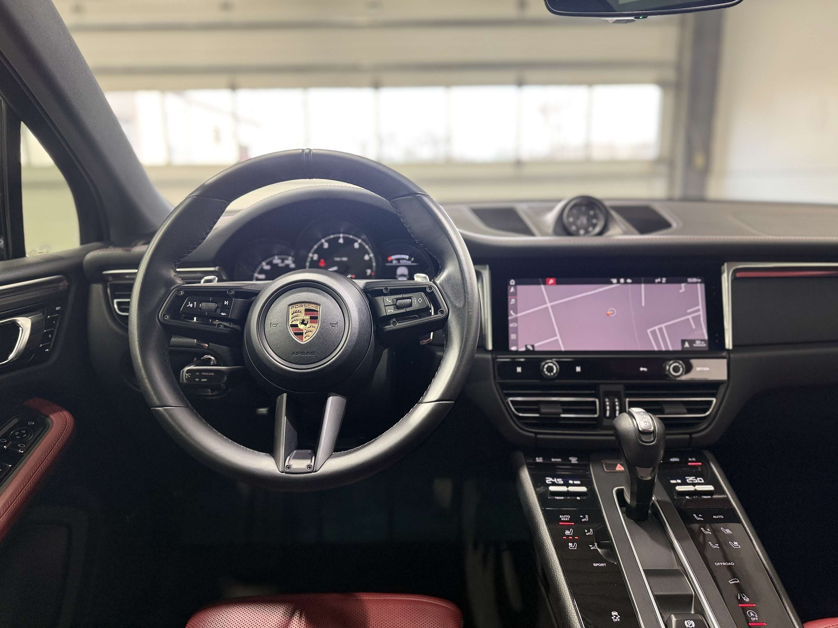 2022 Porsche Macan Base thumb 19