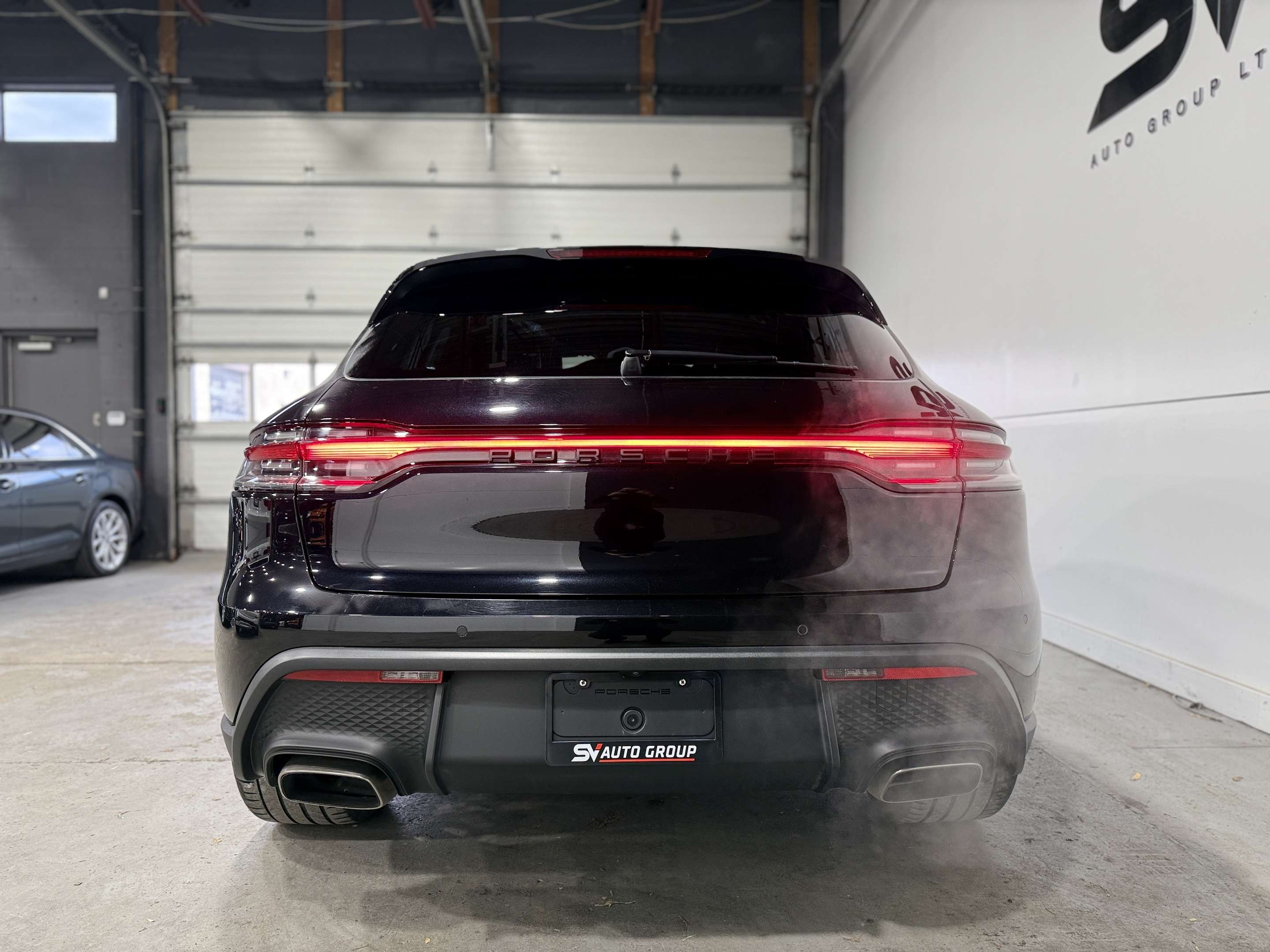 2022 Porsche Macan Base thumb 7
