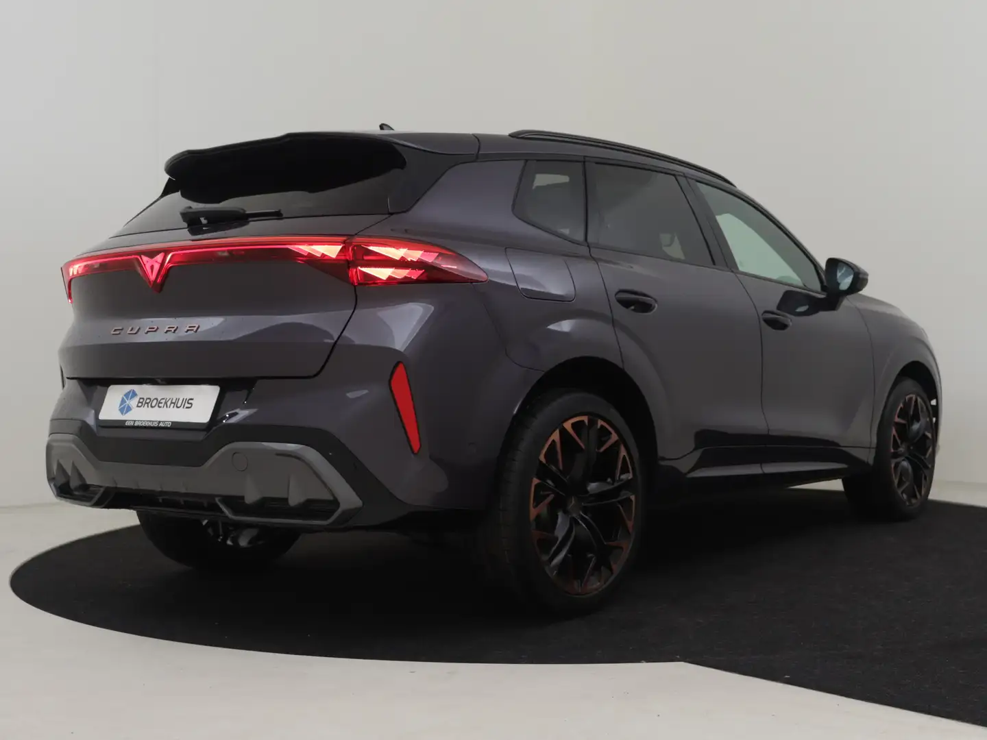 CUPRA Terramar 1.5 TSI e-Hybrid 272pk l Sennheiser Audio l Matrix Paars - 2