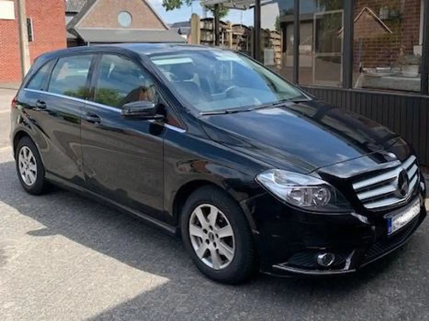 Mercedes-Benz B 180 B 180 (BlueEFFICIENCY) Noir - 1