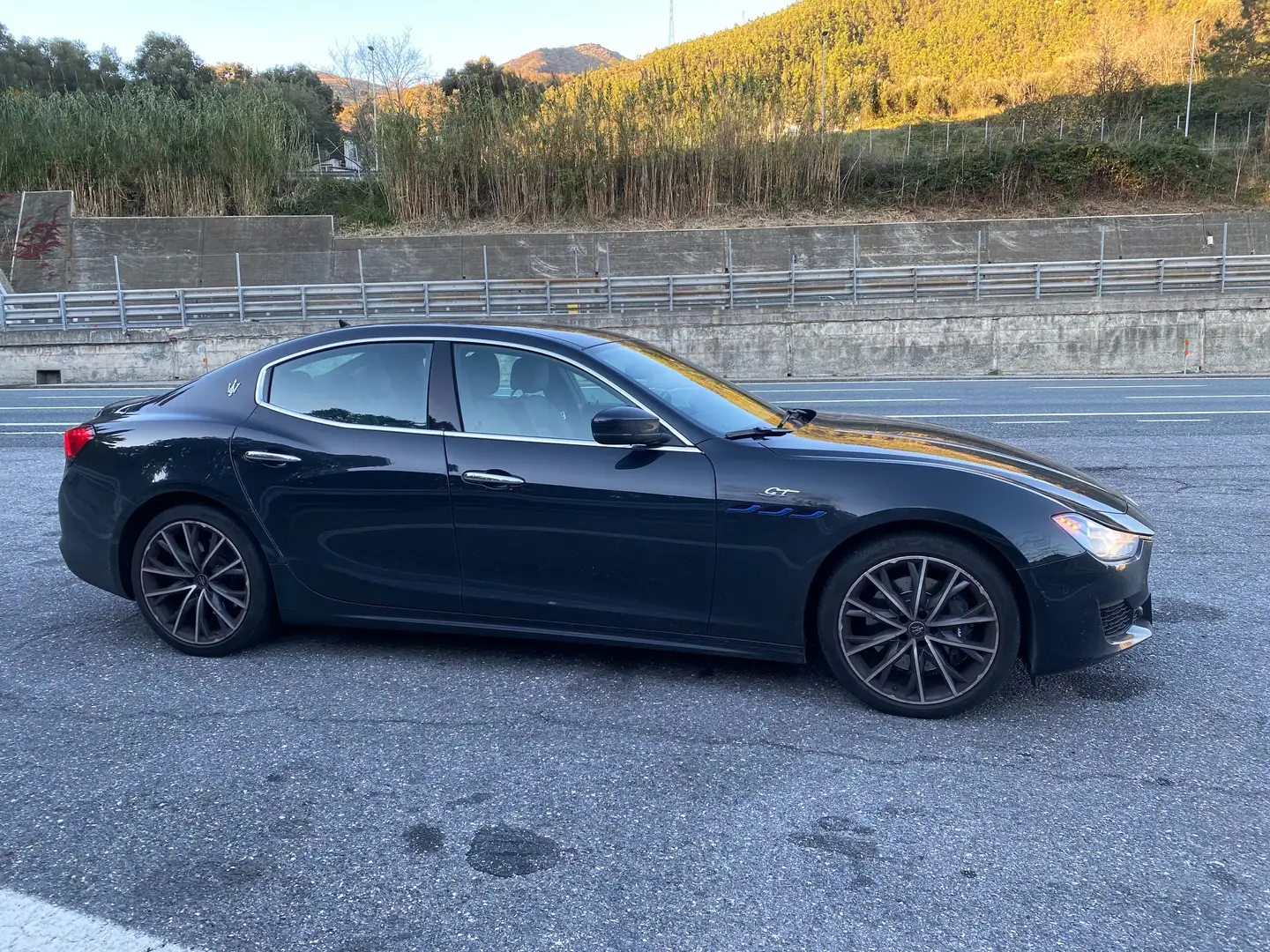 Maserati Ghibli MHEV GT Nero - 2