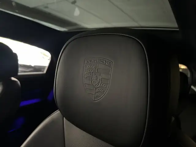 Porsche Cayenne view 14