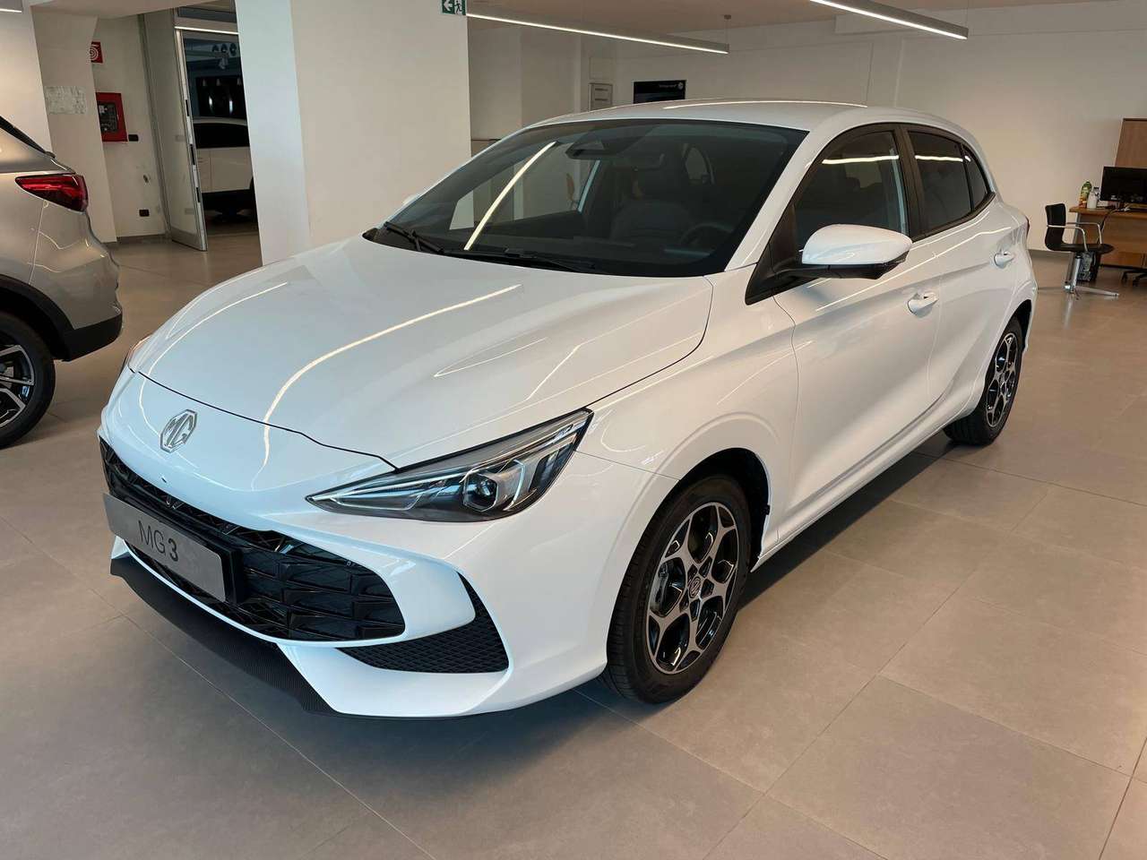 MG MG3 1.5, full hybrid, (FHEV) 195cv LUXURY nuova da immatricolare, GARANZIA UFFICIALE 7ANNI