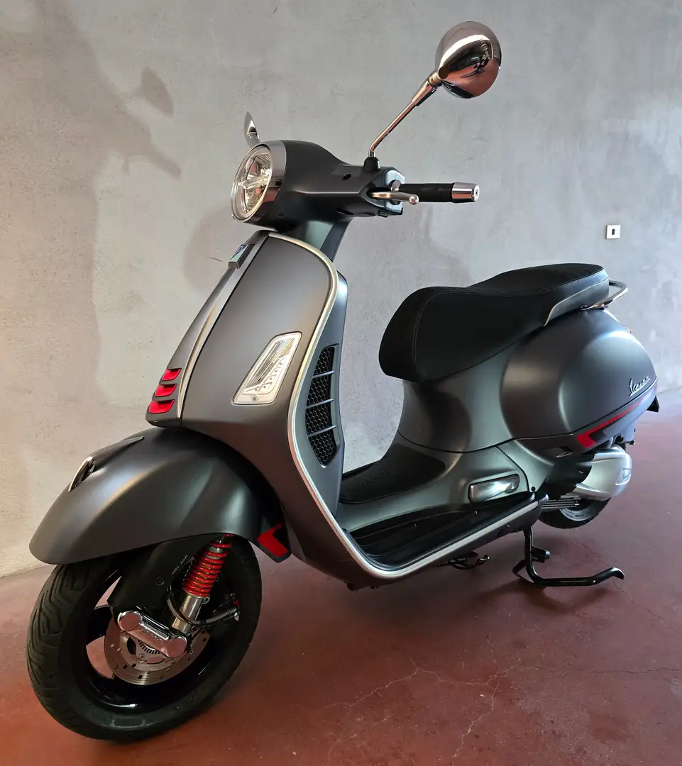 Vespa GTS Super Sport 300 ABS-ASR Gris - 1