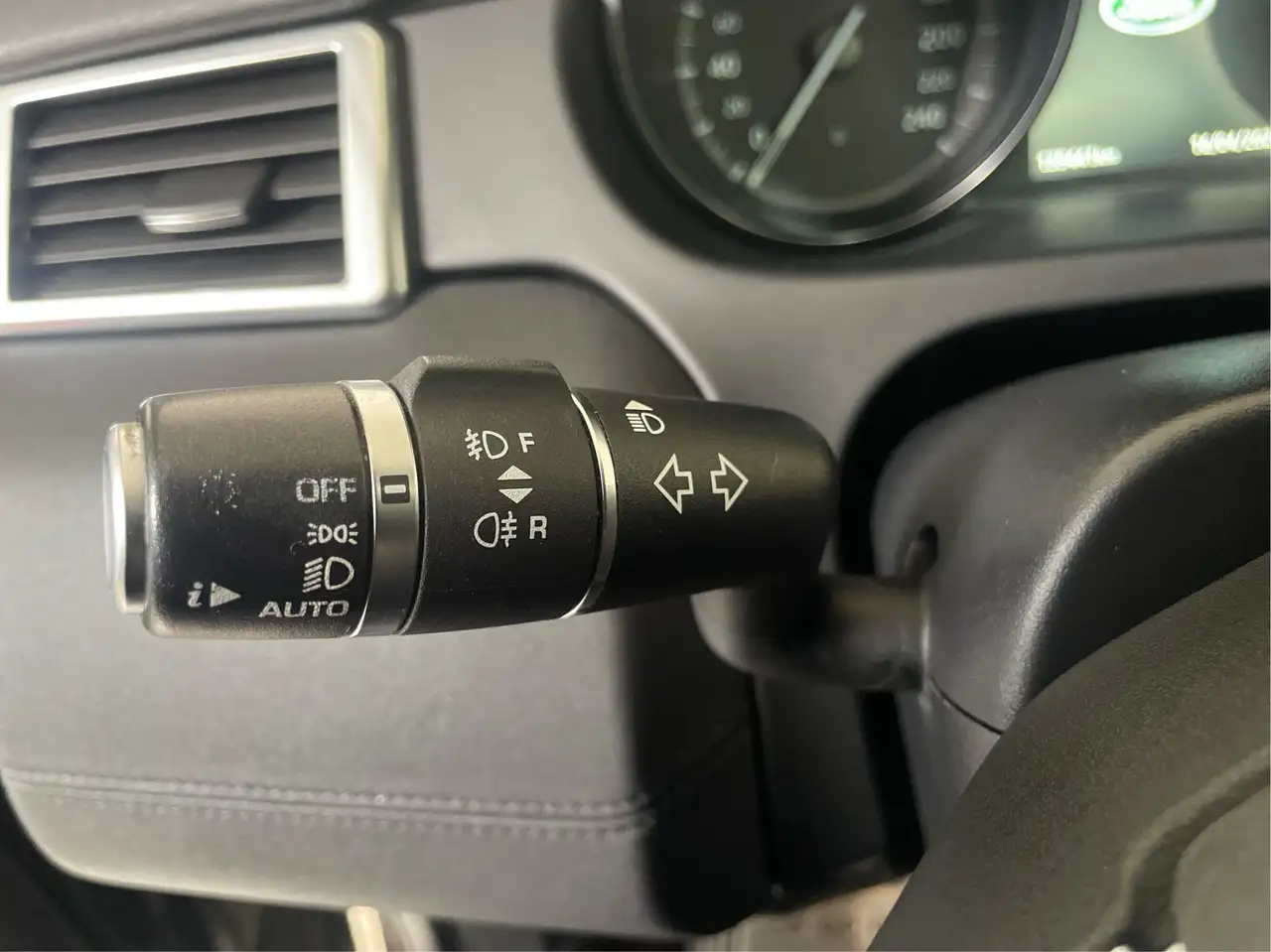 Land Rover Discovery Sport снимка Land Rover Discovery Sport