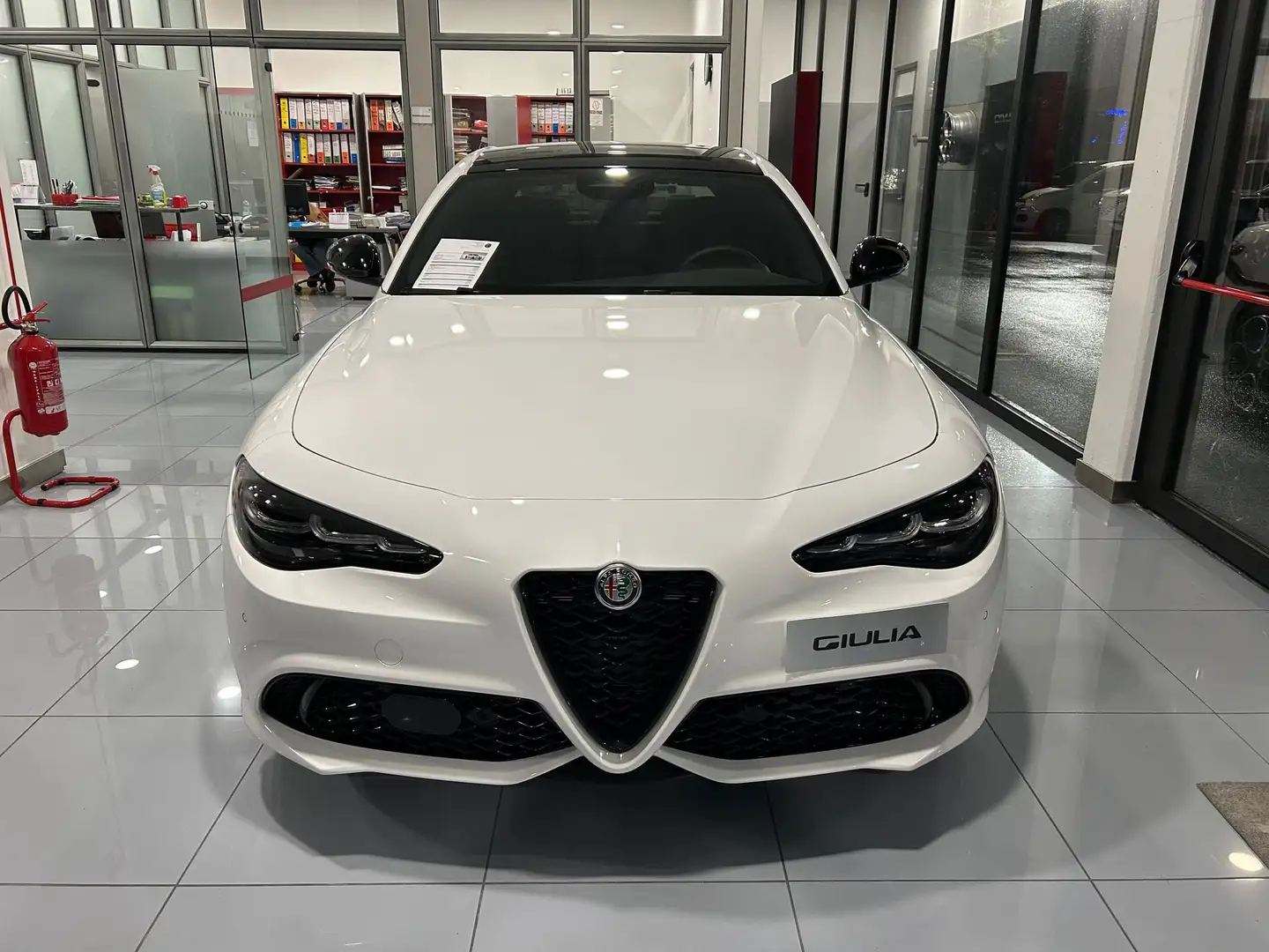 Alfa Romeo Giulia 2.2 Turbodiesel 160 CV AT8 Veloce Bianco - 2