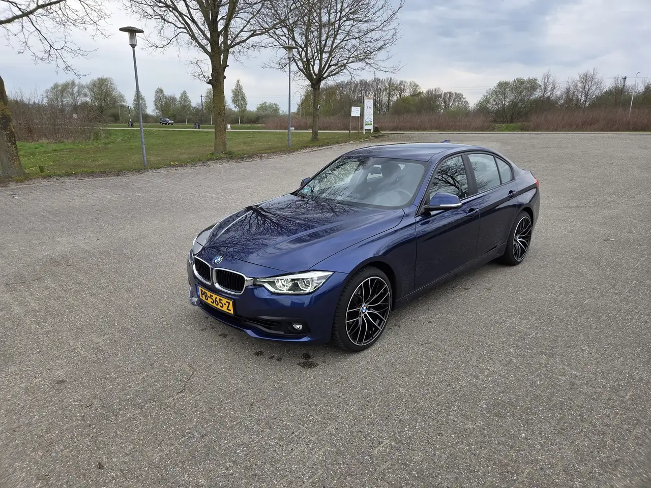 BMW 318