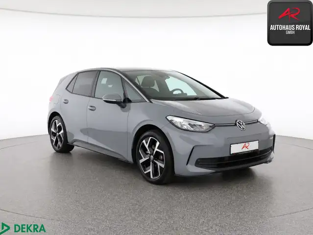 Volkswagen Id.3 view 7