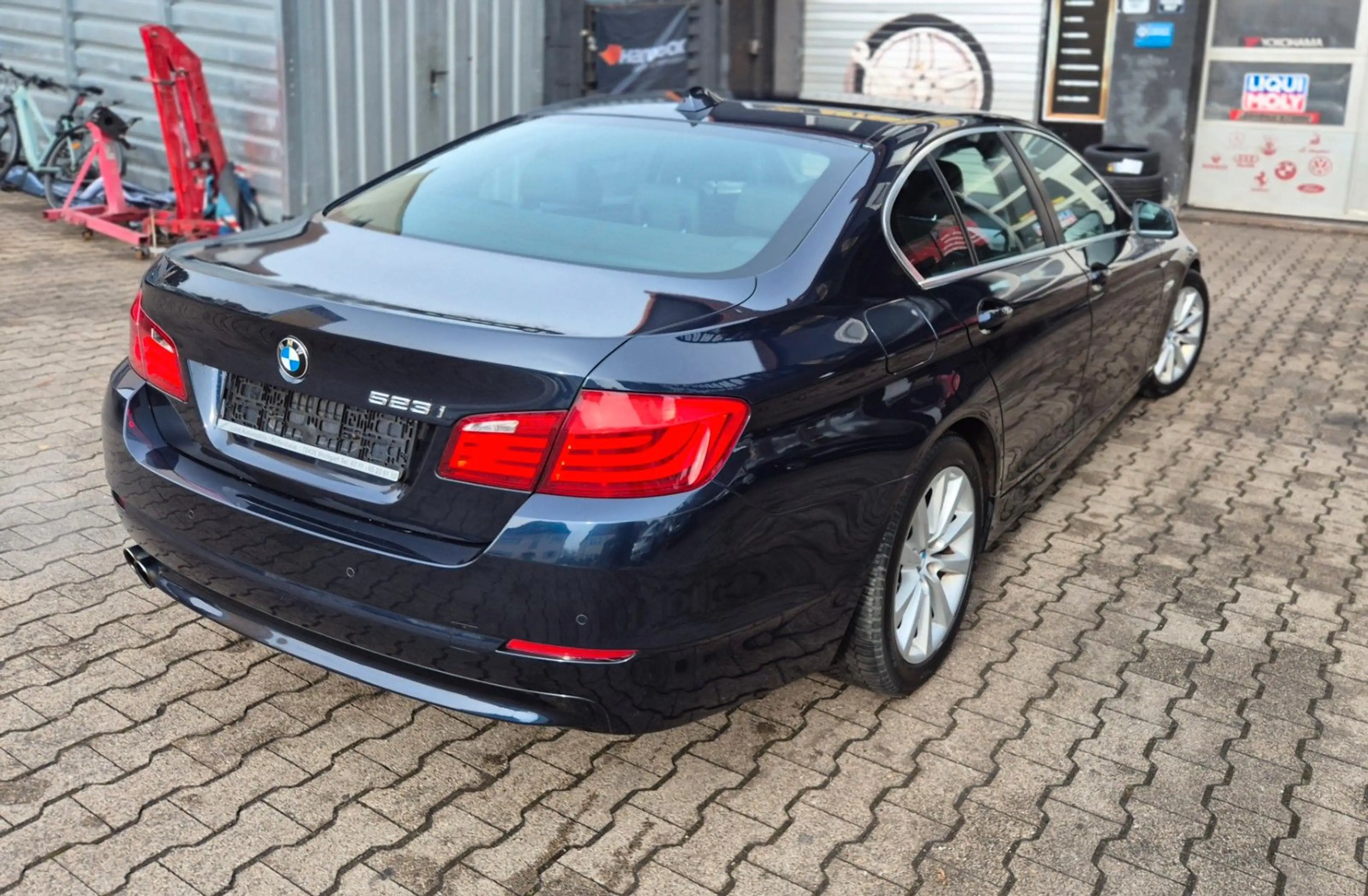 BMW 523 iA Leder-Navi-Inspektion Neu-1.Hand — photo 3