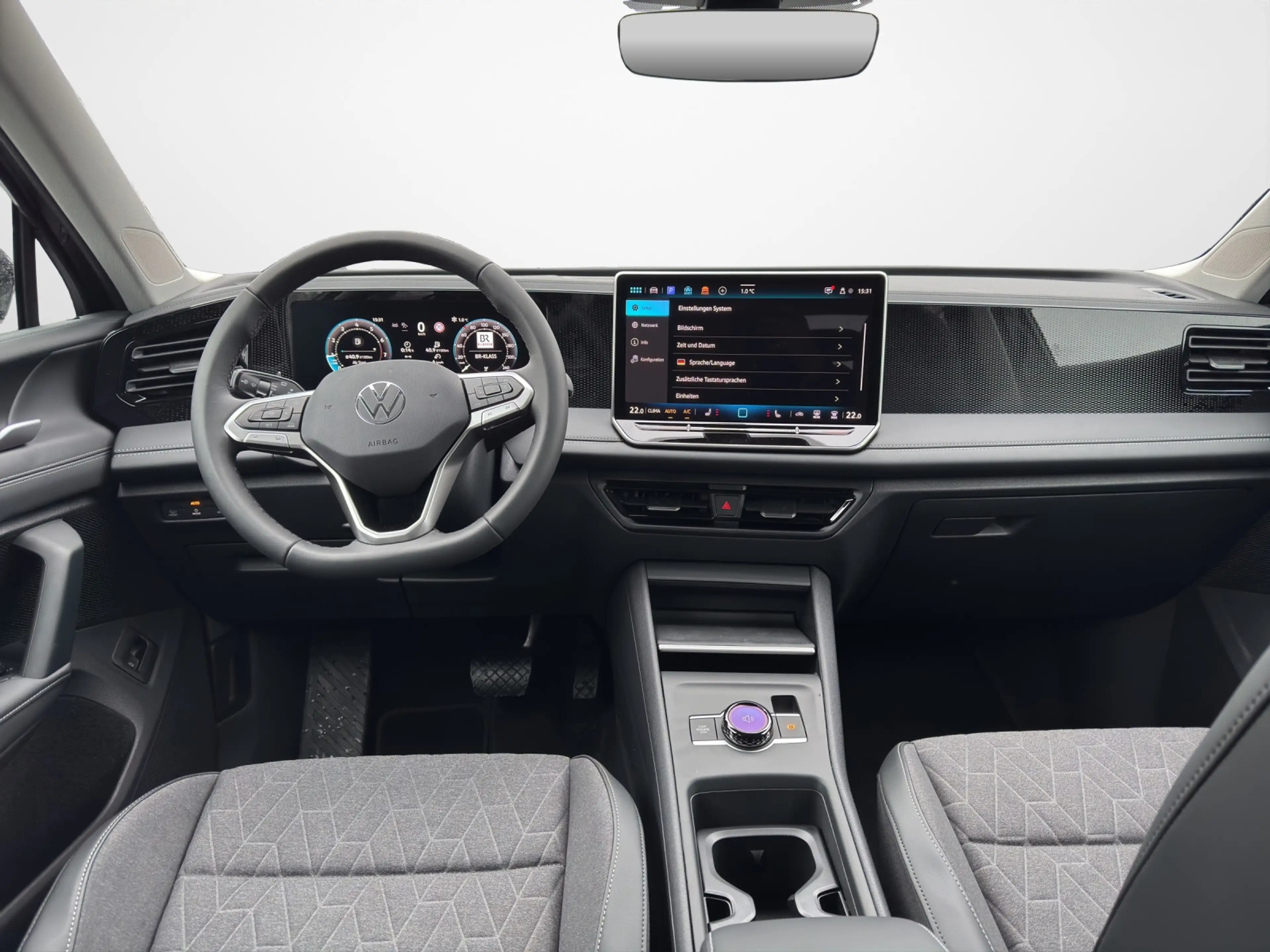 Volkswagen Tiguan 1.5 eTSI DSG Life LED RFK Winterpaket App Conne... — photo 8