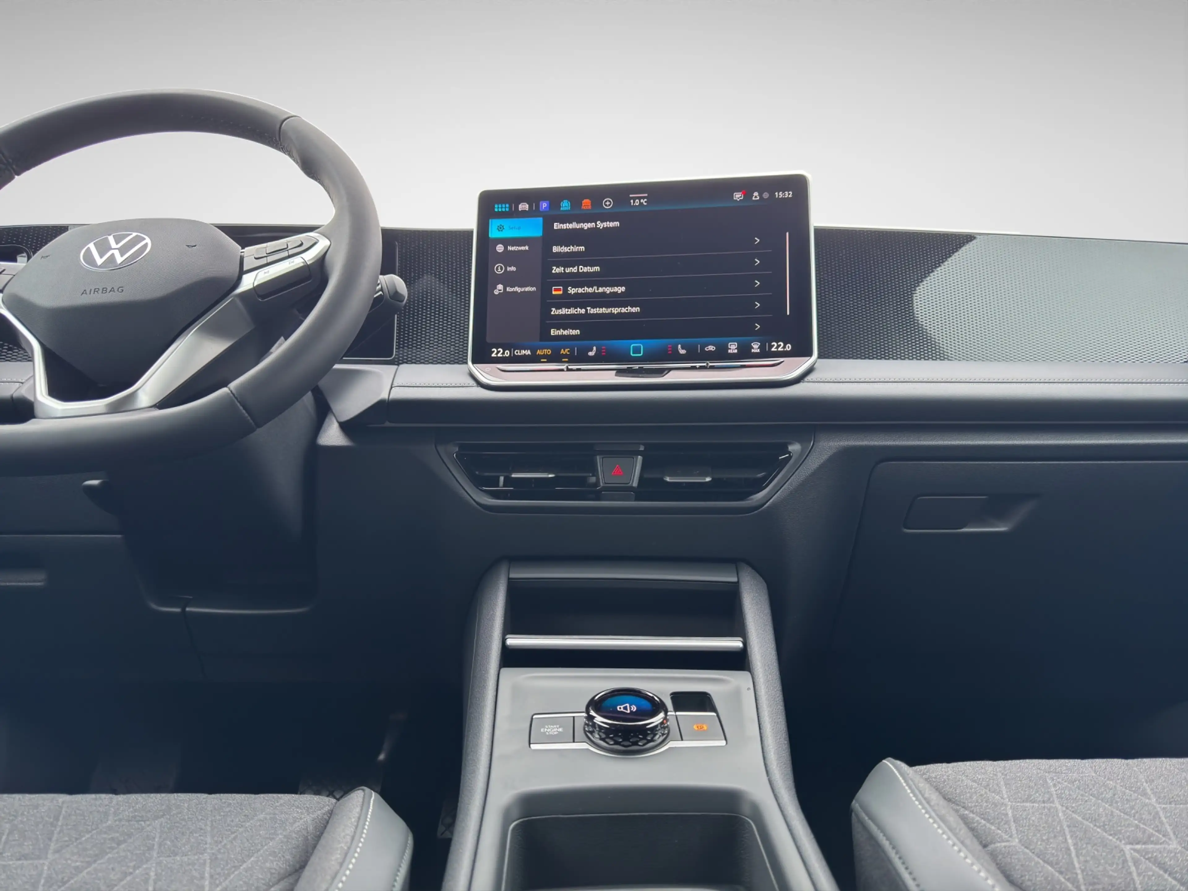 Volkswagen Tiguan 1.5 eTSI DSG Life LED RFK Winterpaket App Conne... — photo 10