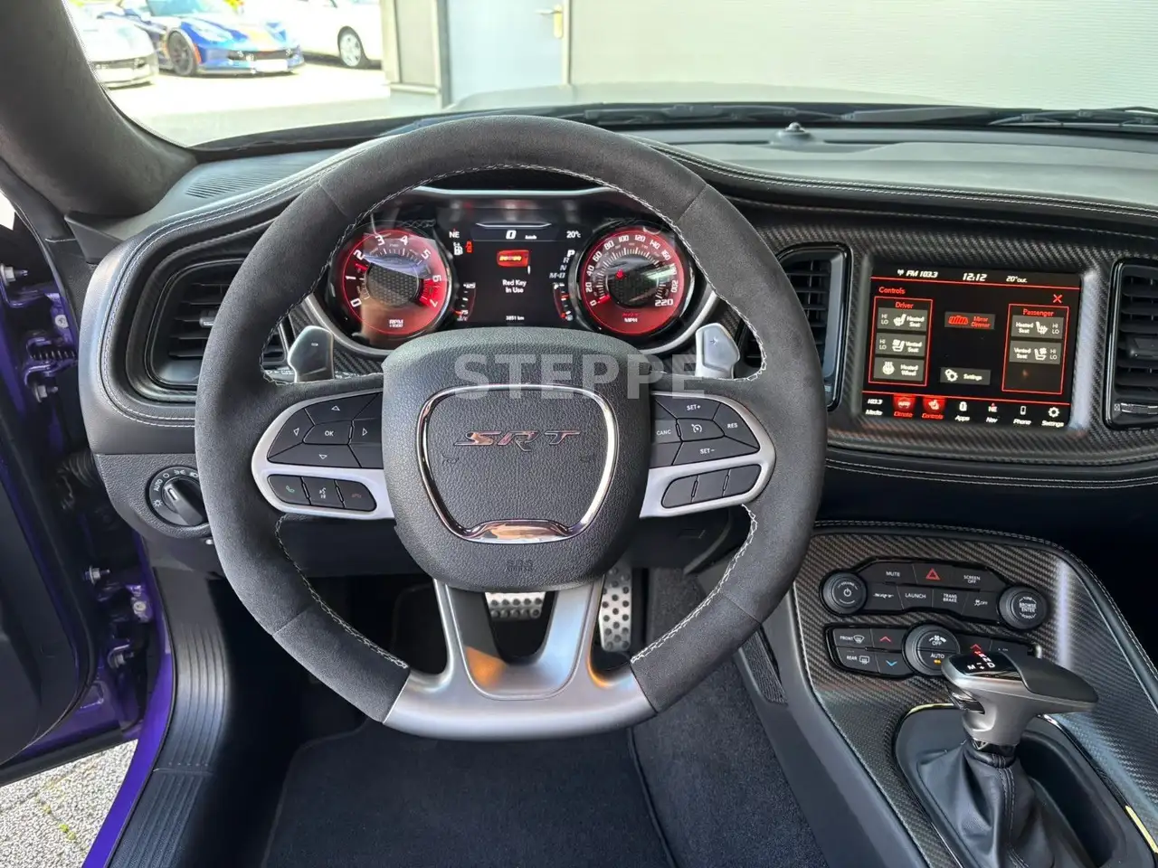 Dodge Challenger 2024 — фото 10