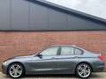 BMW 320 3-serie 320i HIGH EXECUTIVE | NL-AUTO! | DEALER OH Grau - thumbnail 3