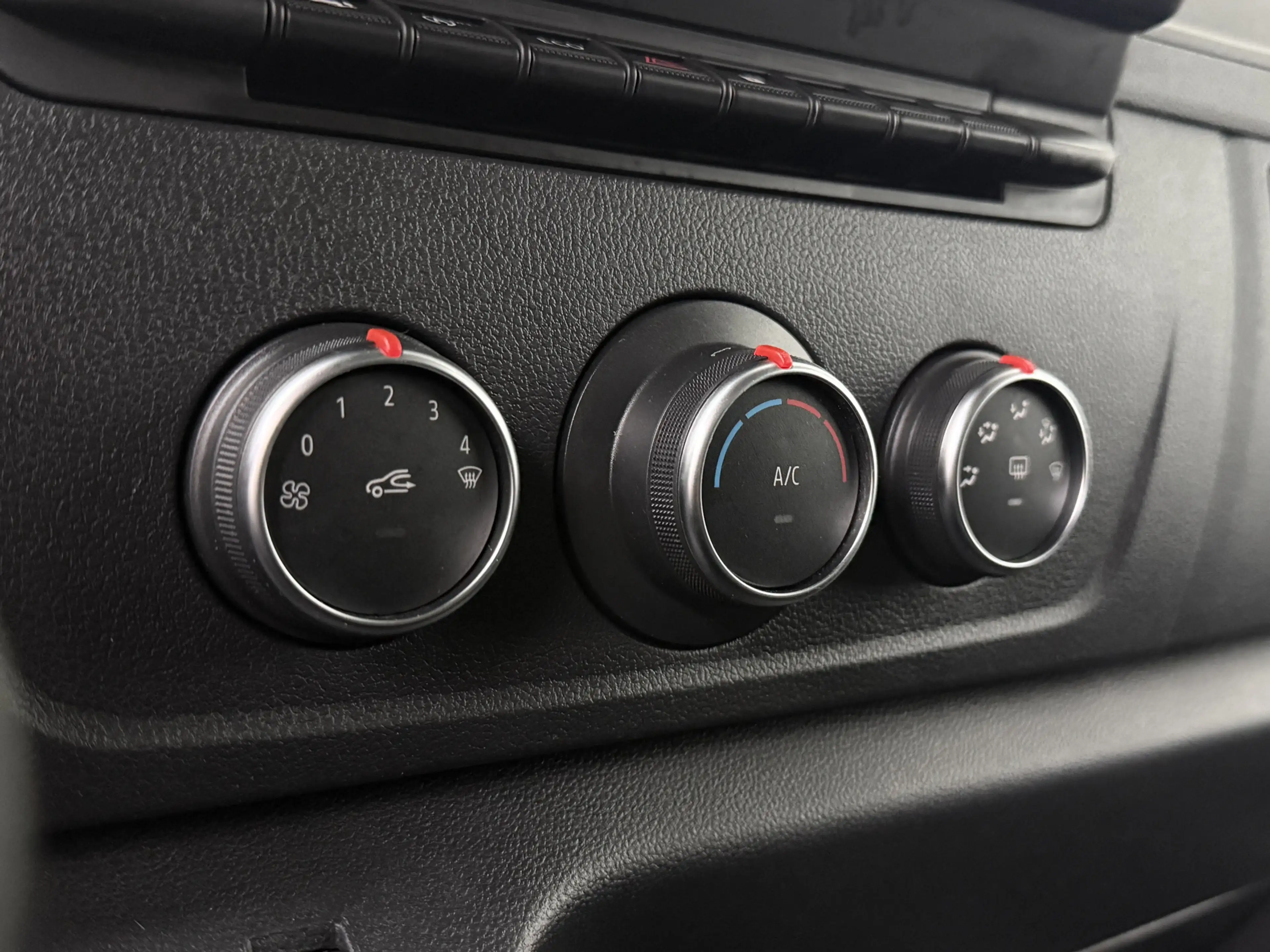 Nissan Interstar 2.3DCI 165PK Dubbellucht Bakwagen+Laadklep | Daksp — photo 18