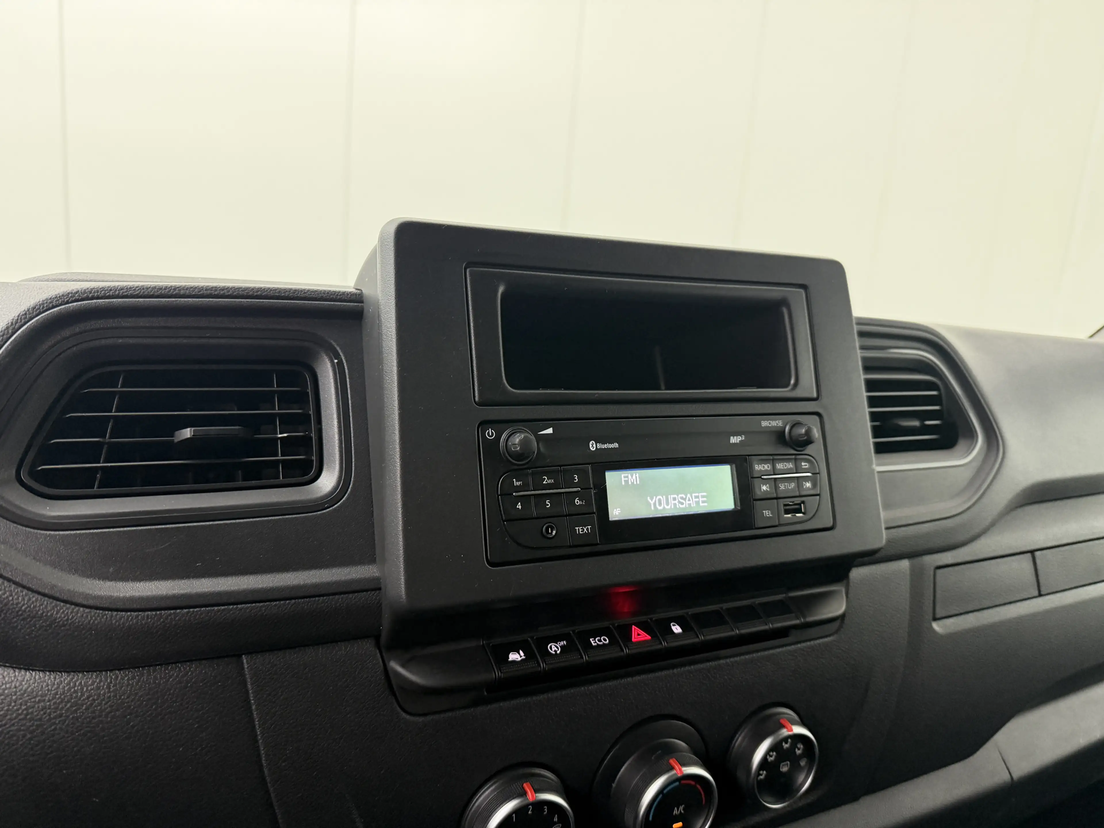 Nissan Interstar 2.3DCI 165PK Dubbellucht Bakwagen+Laadklep | Daksp — photo 19