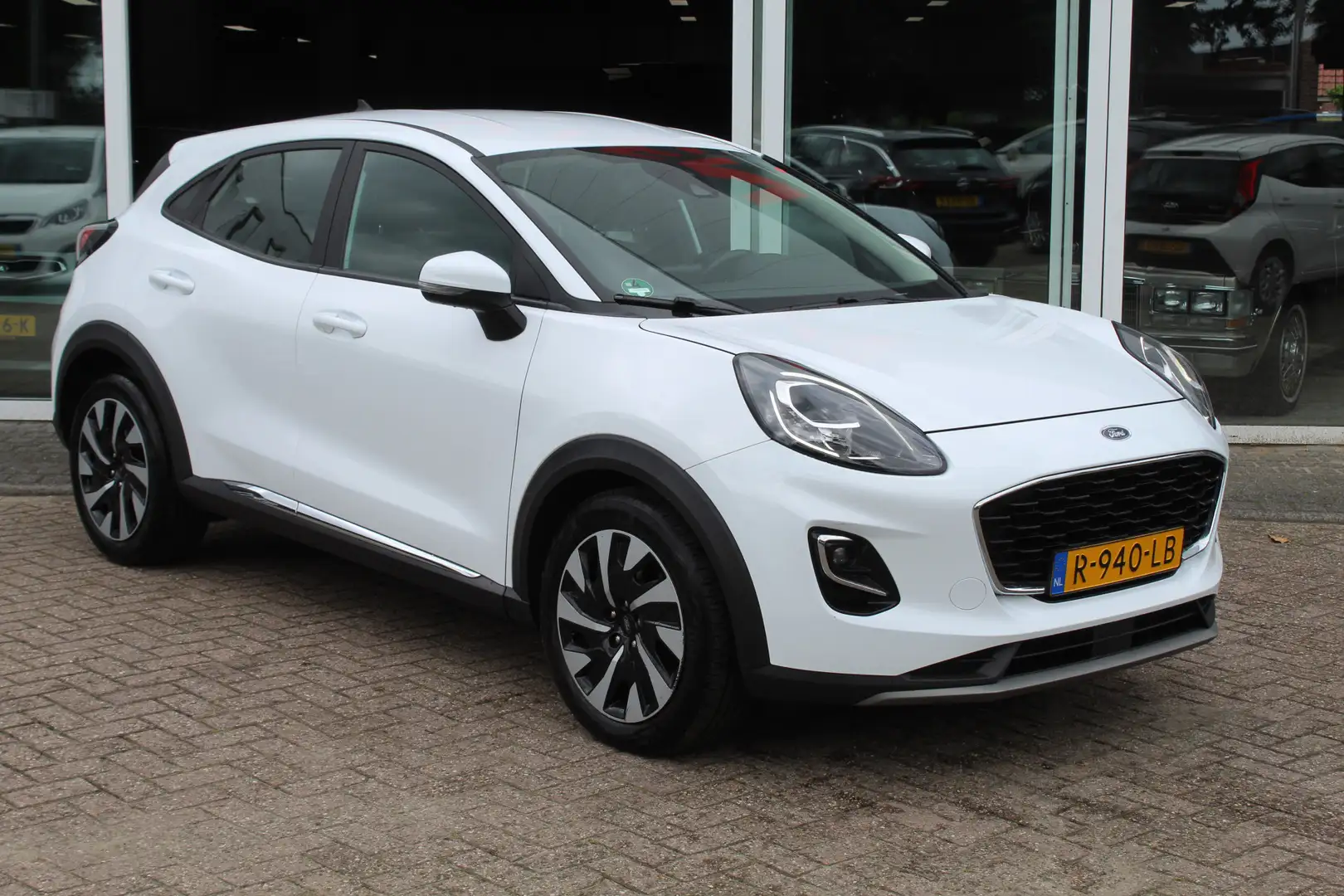 Ford Puma 1.0 EcoBoost Hybrid Titanium Wit - 2