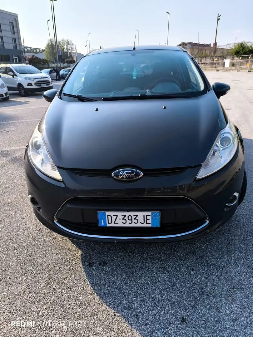 Ford Fiesta 5p  Titanium Gpl Nero - 2